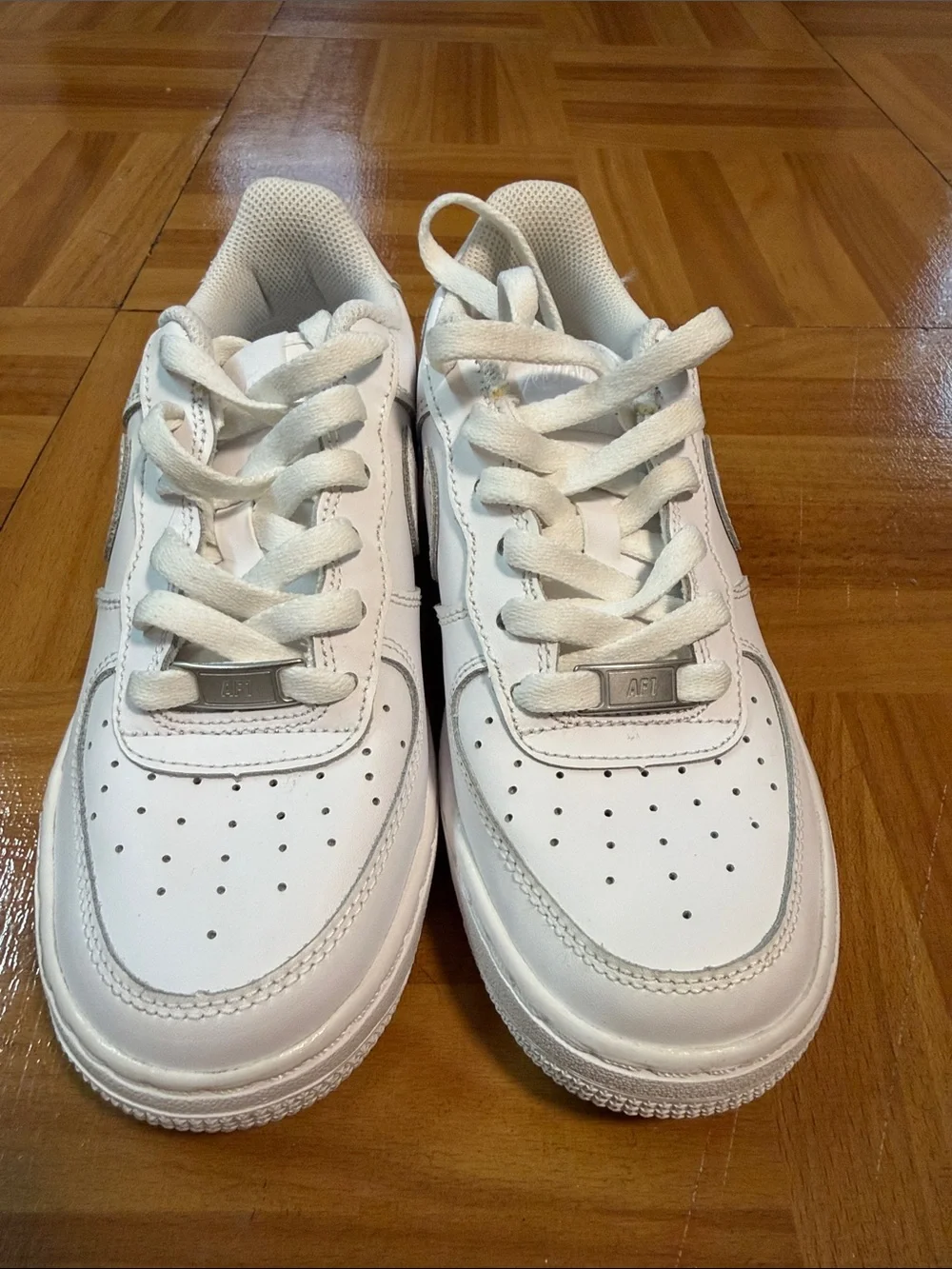 NIKE Air Force 1s